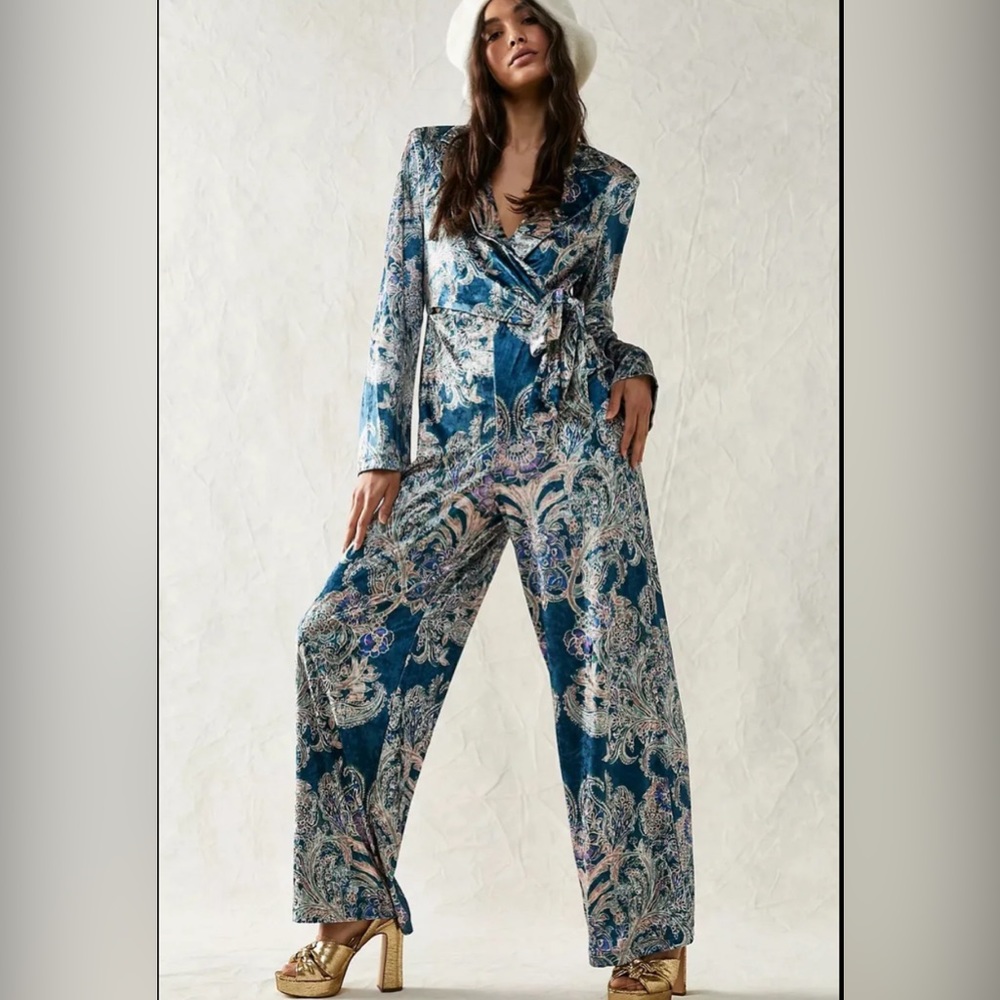 Free People Delphine Velvet Jumpsuit-Size M